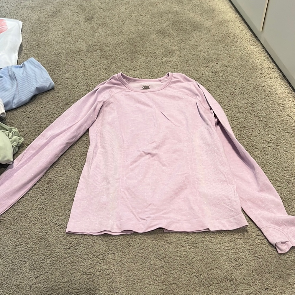 stretchy sporty long sleeve